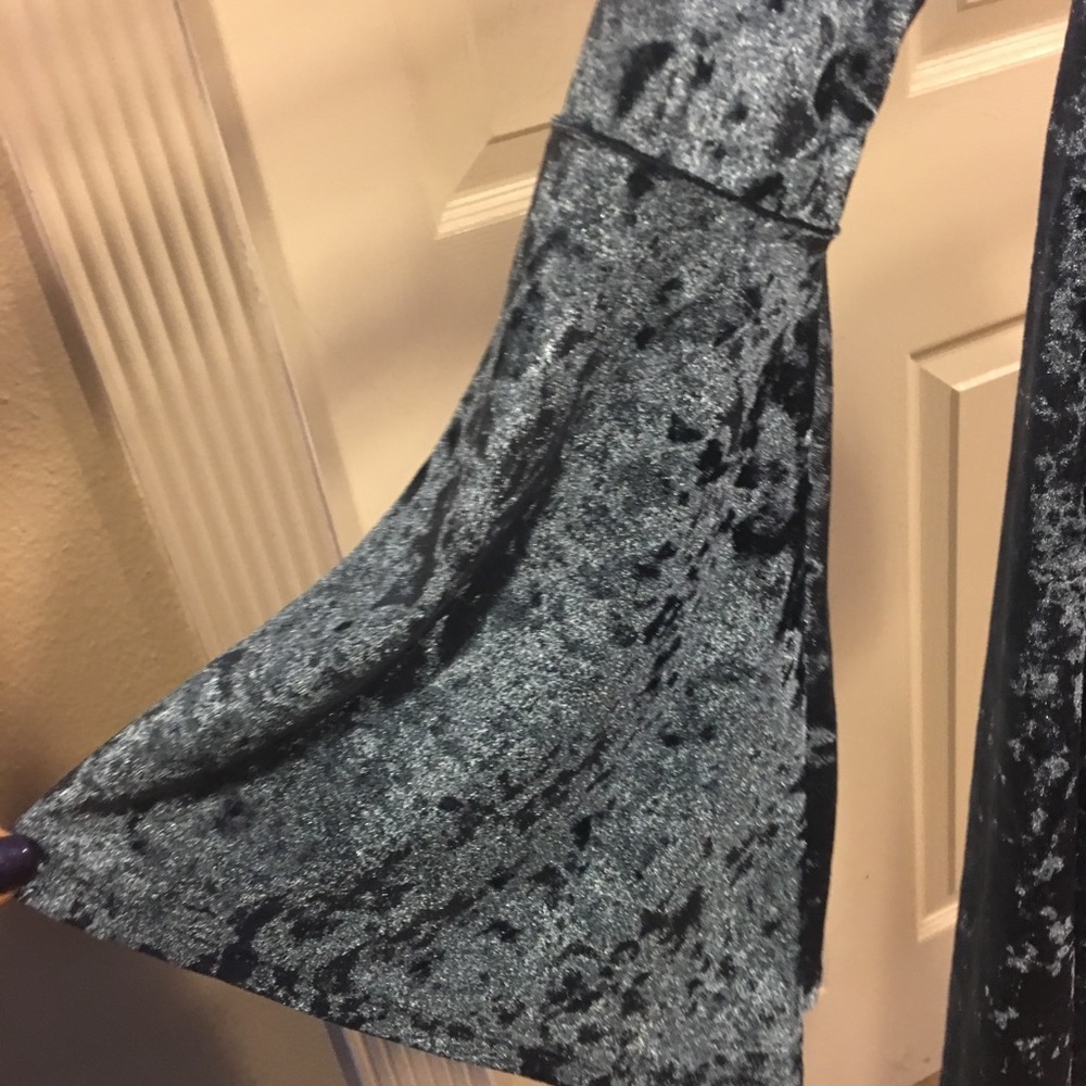Dress - Picture 3 of 4